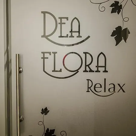 Dea Flora